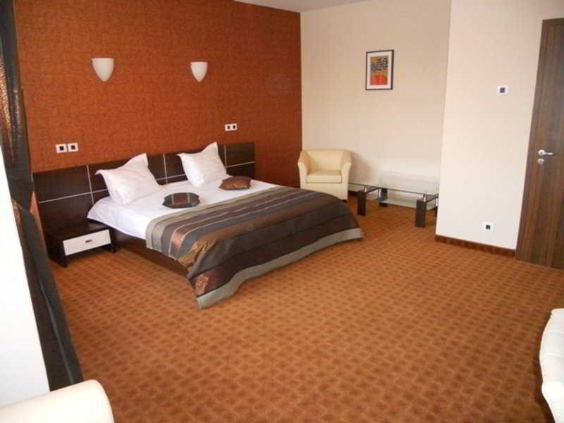 Inter Business Bucharest Hotel Ngoại thất bức ảnh